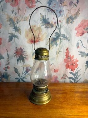 Antique  Brass Oil Lantern - Brass Finish